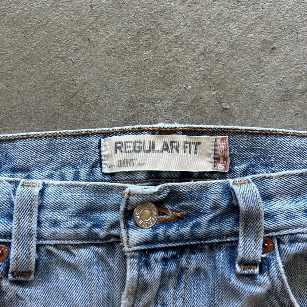 Vintage‎ Levis 505 Jeans Size 34x30 Blue Medium Wash Denim Regular Straight Leg